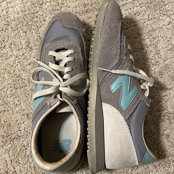Classic new balance sneakers - Picture 2 of 2